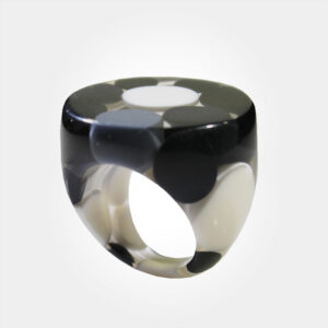 Black Round Ring