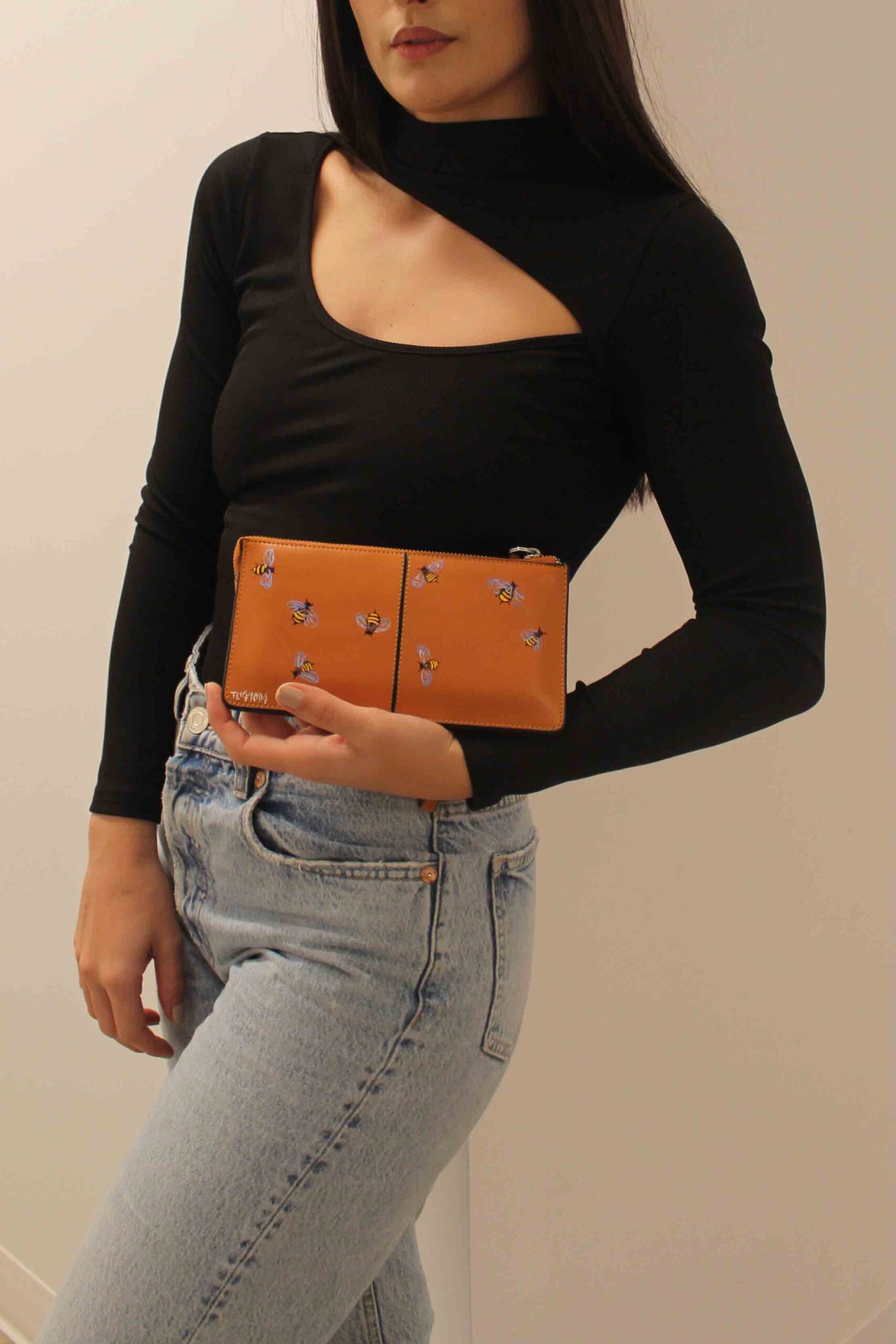 Gioromo-TelaModa-Wearable-Art-Black-Clutch-Wallet-Bees- WEARABLE ART HAND PAINTED Wallet - Bees - By Gioromo - Image 3
