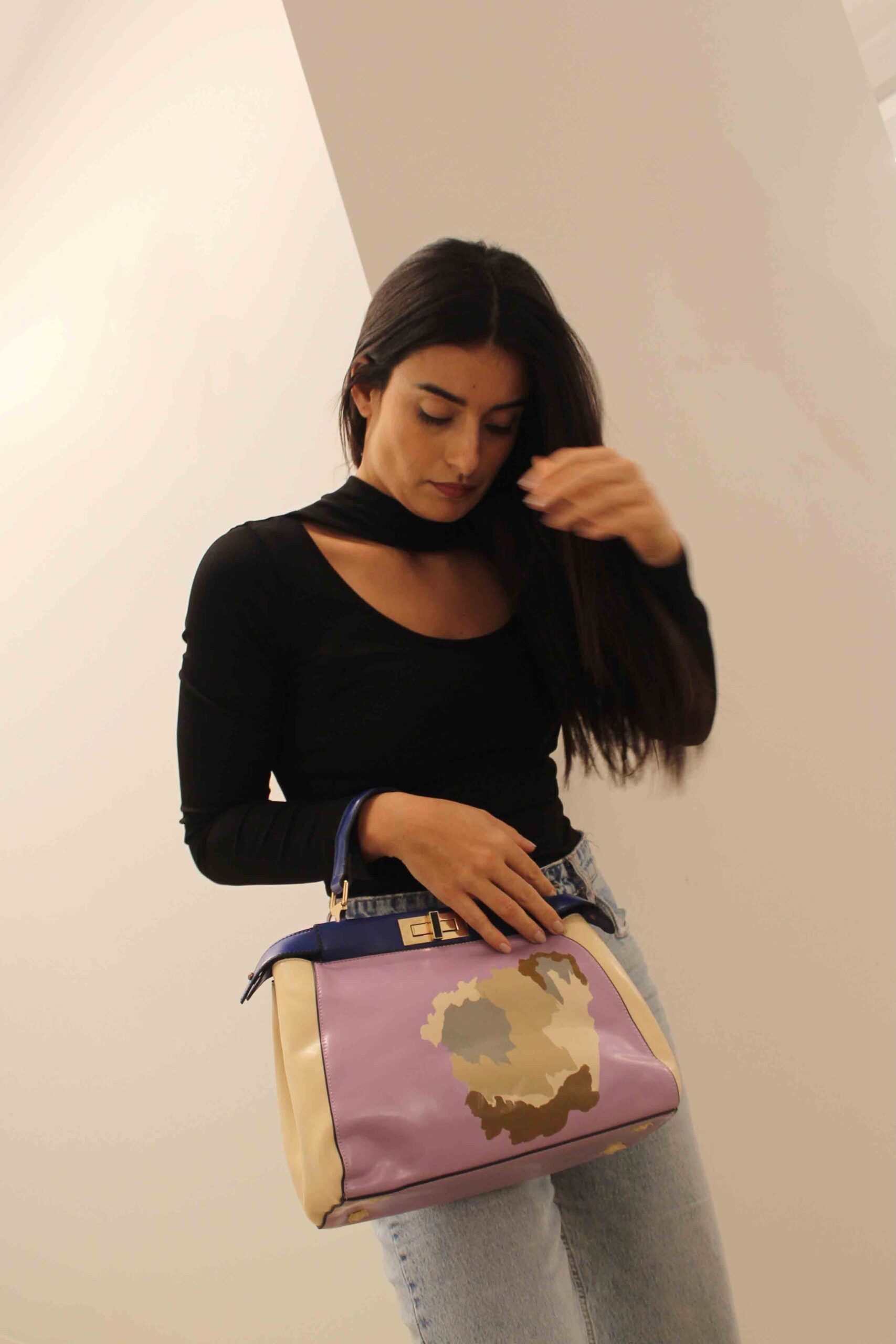 Tarik-Mendes-HandBag-TelaModa-Wearable-Art-painting- LEATHER WEARABLE ART BAG | TELAMODA - Image 4